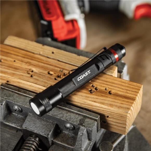 PX22 LED Flashlight 100 Lumens, IP54 Rated, Pocket Clip, Alkaline - Picture 4 of 6